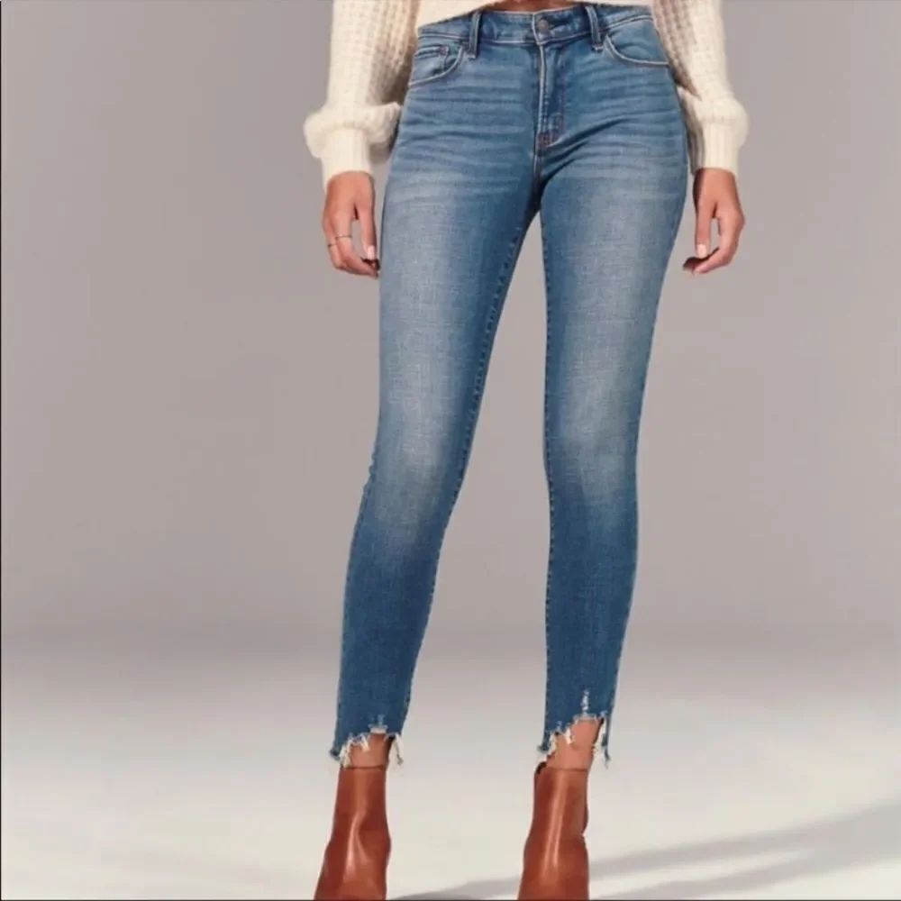 Abercrombie & Fitch Super Skinny Ankle Mid-Rise Raw Hem Jeans